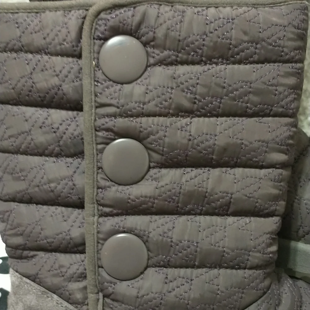 Ugg boots adult size 5 Gray - Picture 3 of 9